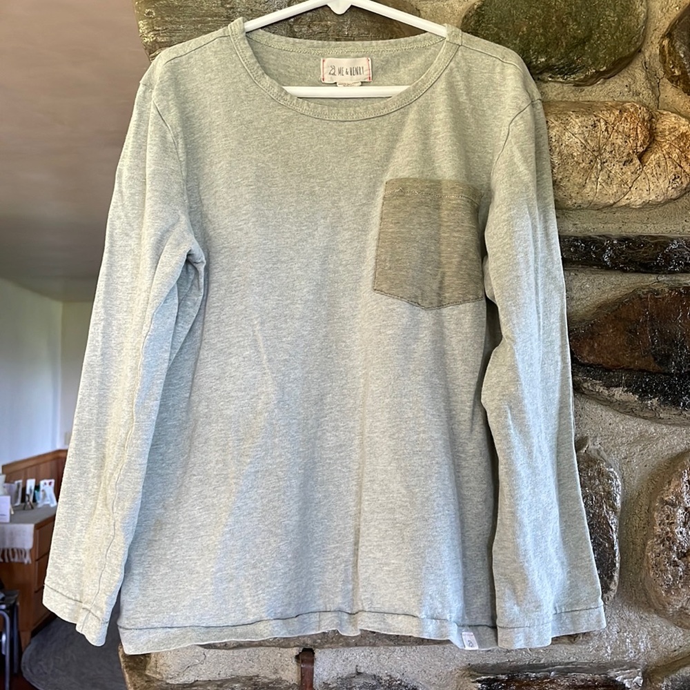 Long sleeve shirt